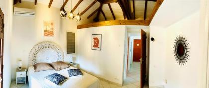 Villa de 4 chambres avec vue sur la mer piscine privee et jardin clos a Saint Francois - image 7