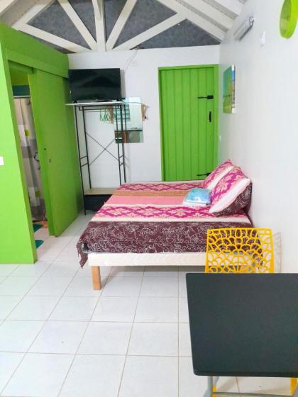 Bungalow d'une chambre avec jardin et wifi a Petit Bourg - image 3