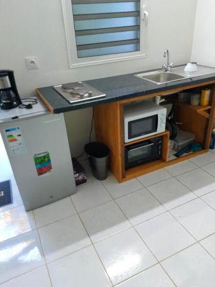Bungalow d'une chambre avec jardin et wifi a Petit Bourg - image 5