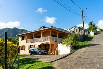 Maison de 3 chambres avec vue sur la mer terrasse amenagee et wifi a Trois Rivieres - image 1