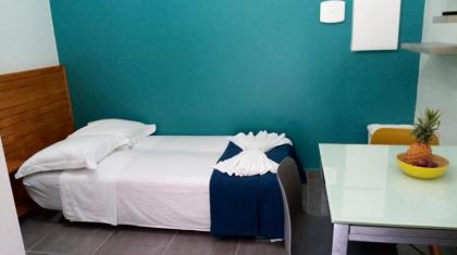 Studio avec terrasse et wifi a Canton des Abymes 3 a 2 km de la plage - image 18