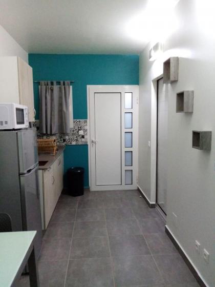 Studio avec terrasse et wifi a Canton des Abymes 3 a 2 km de la plage - image 4