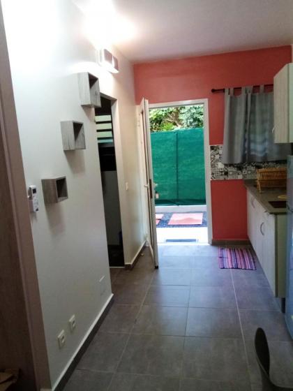 Studio avec terrasse et wifi a Canton des Abymes 3 a 2 km de la plage - image 5