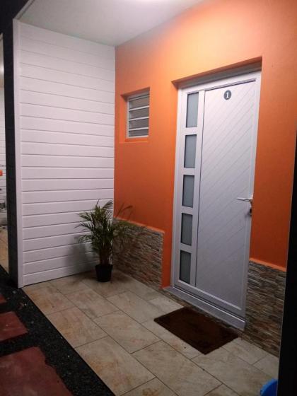 Studio avec terrasse et wifi a Canton des Abymes 3 a 2 km de la plage - image 9