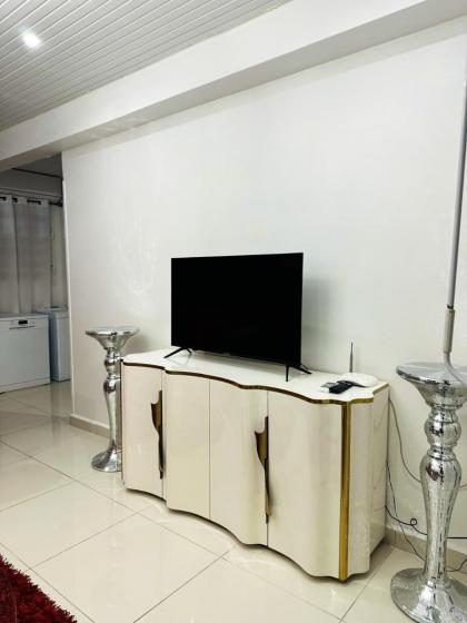 Maison d'une chambre avec piscine partagee terrasse amenagee et wifi a Sainte Rose a 5 km de la plage - image 26