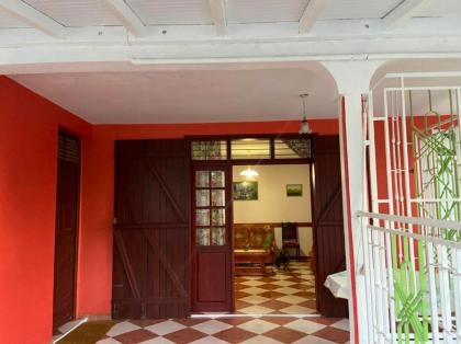 Appartement de 2 chambres avec terrasse amenagee et wifi a Petit Canal a 8 km de la plage - image 22