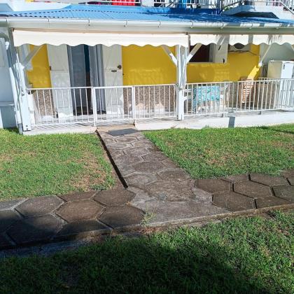 Appartement d'une chambre avec jardin a Le Gosier - image 10