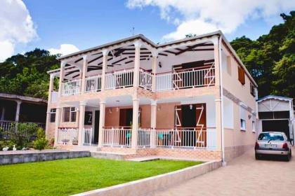 Appartement de 3 chambres avec jardin clos et wifi a Morne a l'Eau