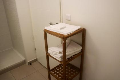 Appartement d'une chambre avec balcon amenage et wifi a Le Gosier a 1 km de la plage - image 12