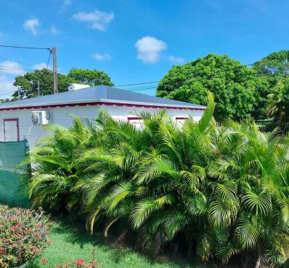 Villa de 2 chambres avec piscine privee jacuzzi et terrasse a Saint Francois - image 18
