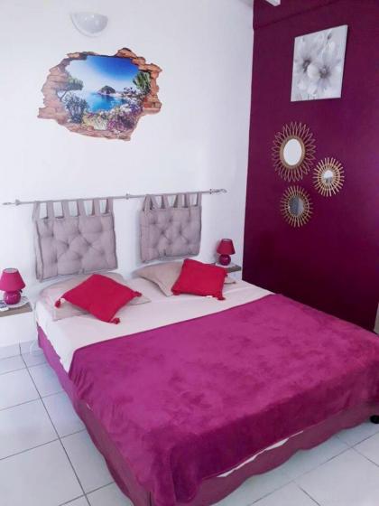 Villa de 2 chambres avec piscine privee jacuzzi et terrasse a Saint Francois - image 8