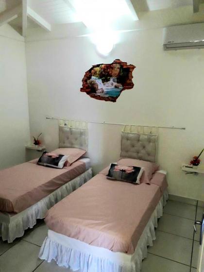 Villa de 2 chambres avec piscine privee jacuzzi et terrasse a Saint Francois - image 9