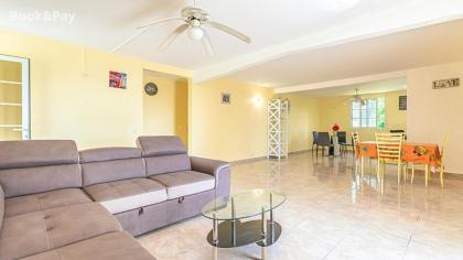 Maison de 3 chambres avec terrasse amenagee et wifi a Le Gosier - image 23