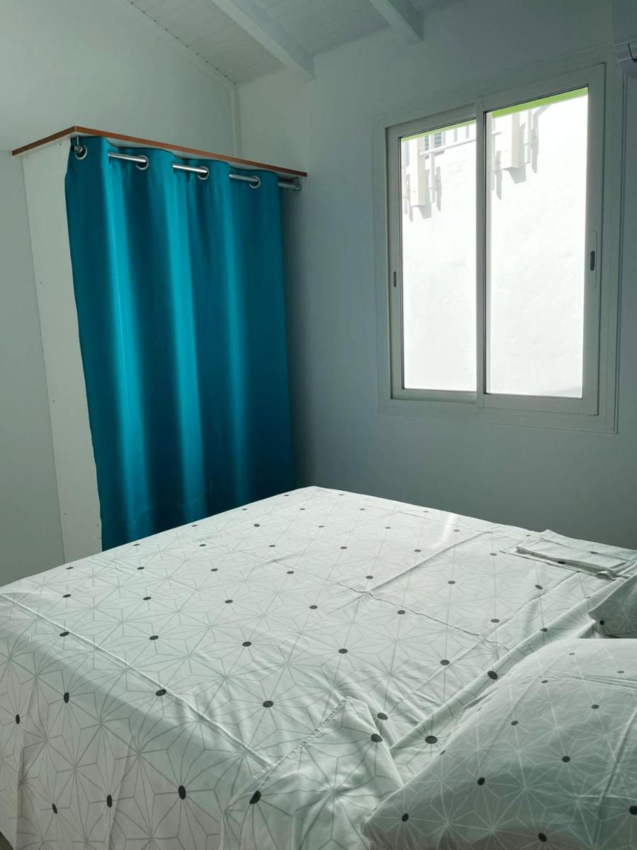 Maison de 2 chambres avec piscine privee terrasse amenagee et wifi a Le Gosier a 1 km de la plage - image 6