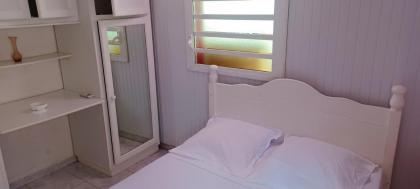 Maison d'une chambre avec jardin clos et wifi a Le Gosier a 6 km de la plage - image 5