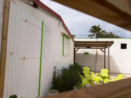Maison de 2 chambres a Saint Francois a 100 m de la plage avec jardin clos et wifi - image 11