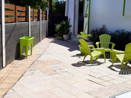 Maison de 2 chambres a Saint Francois a 100 m de la plage avec jardin clos et wifi - image 7