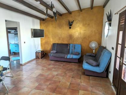 Appartement d'une chambre avec jardin clos et wifi a Le moule a 1 km de la plage - image 26