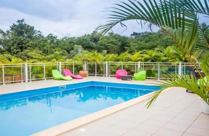 Maison de 2 chambres avec piscine partagee spa et jardin clos a Le Moule a 7 km de la plage Guadeloupe